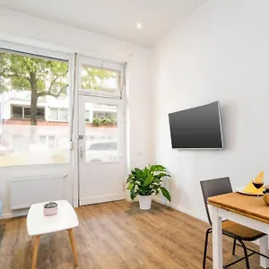  Apartment Tiny Freedo